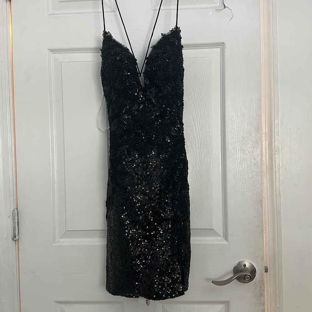 Black, sequence and beaded detail homecoming dress
